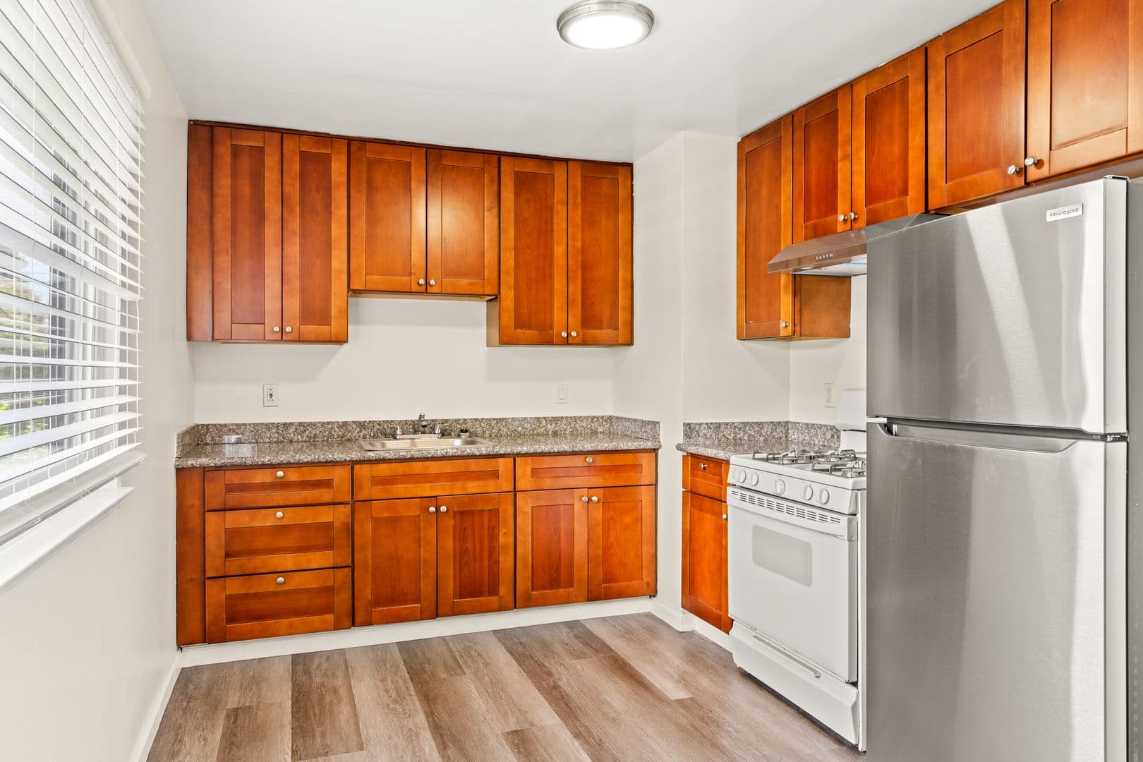 Oakland Apartment: 8330 Birch Street - C