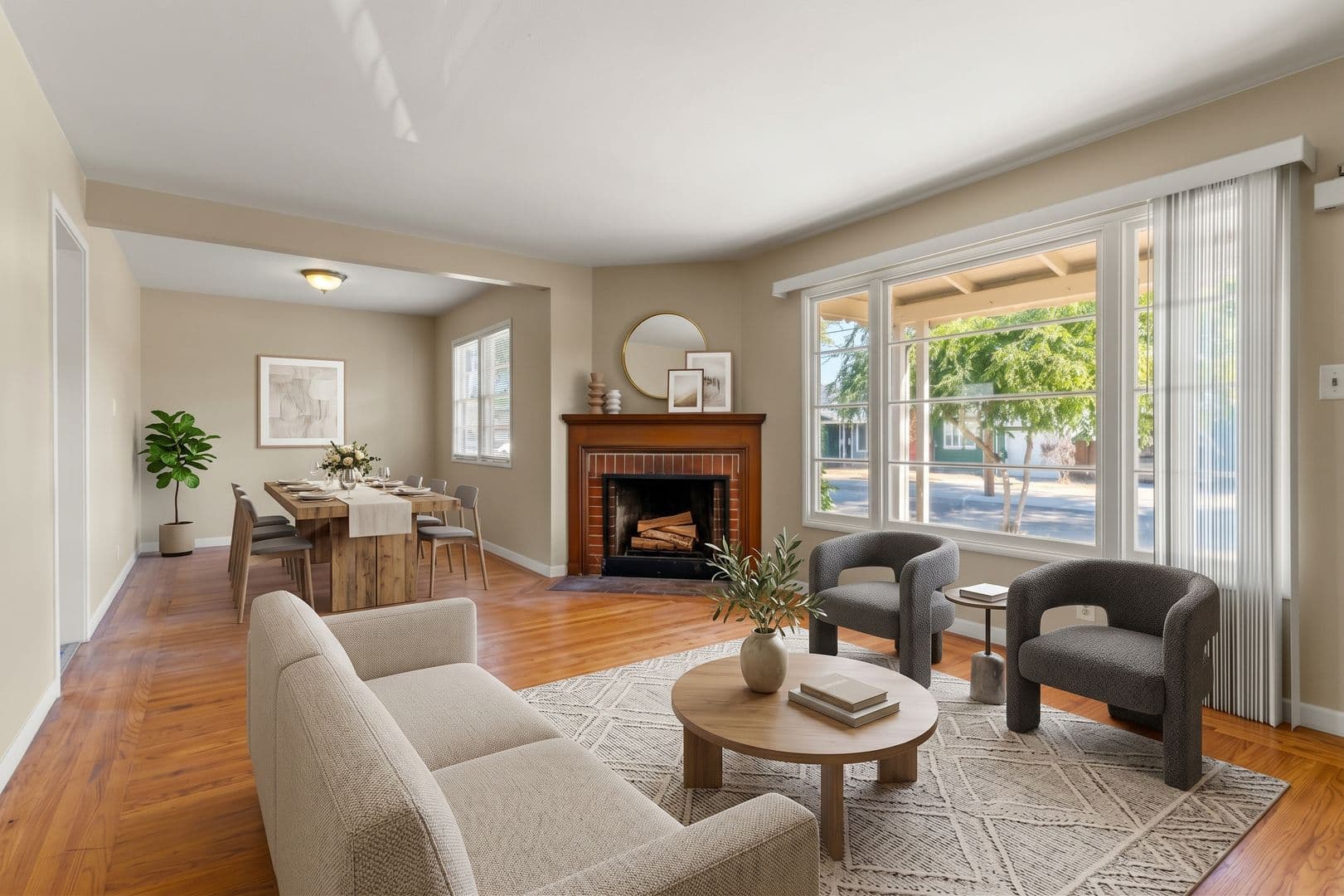 San Leandro House: 1959 Cleveland St