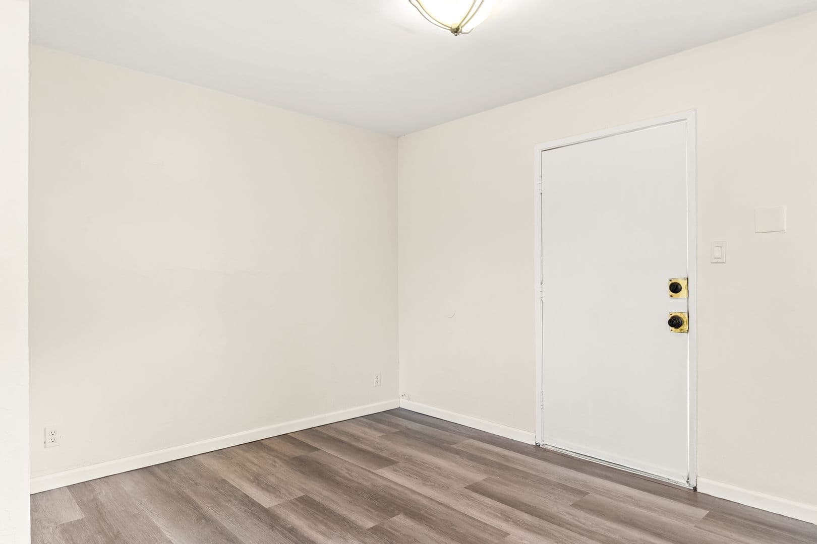 Oakland Apartment: 8330 Birch Street - C