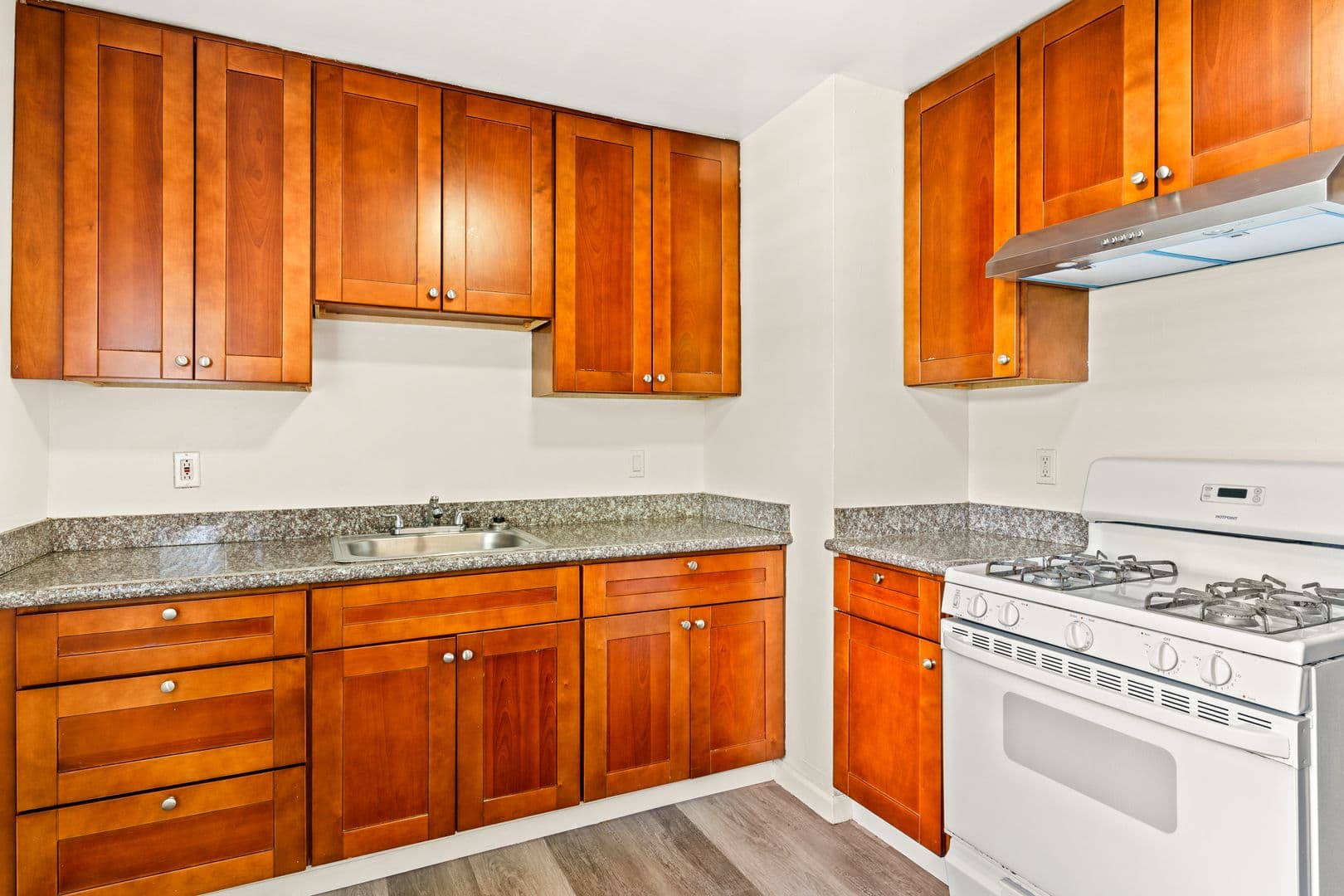 Oakland Apartment: 8330 Birch Street - C