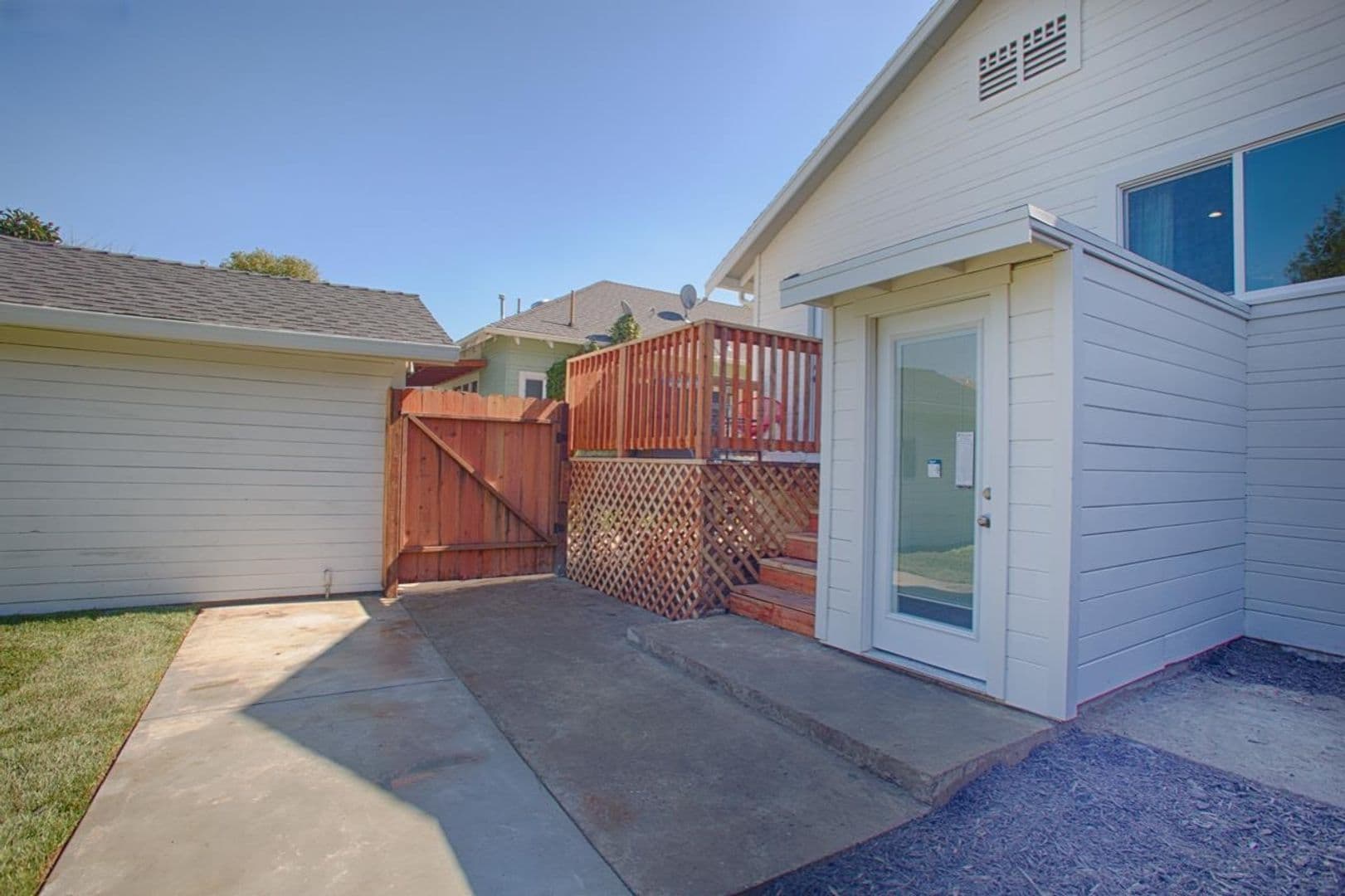 San Leandro Apartment: 154 Harlan St