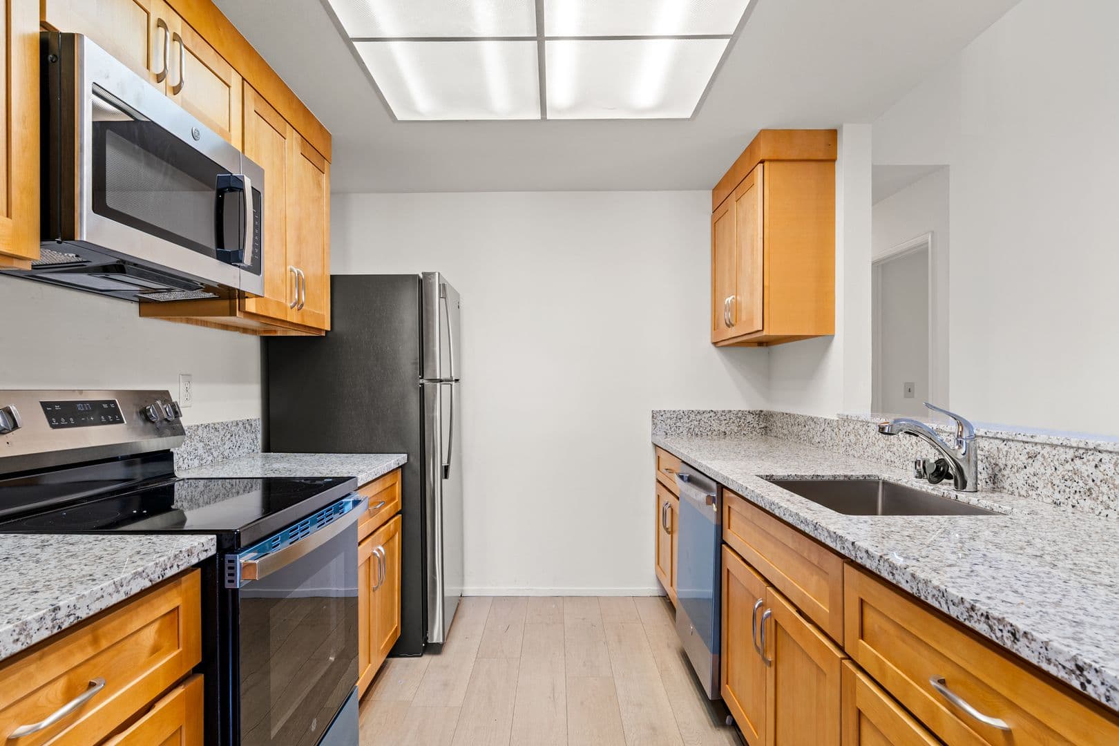 Newark House: 35088 Lido Blvd