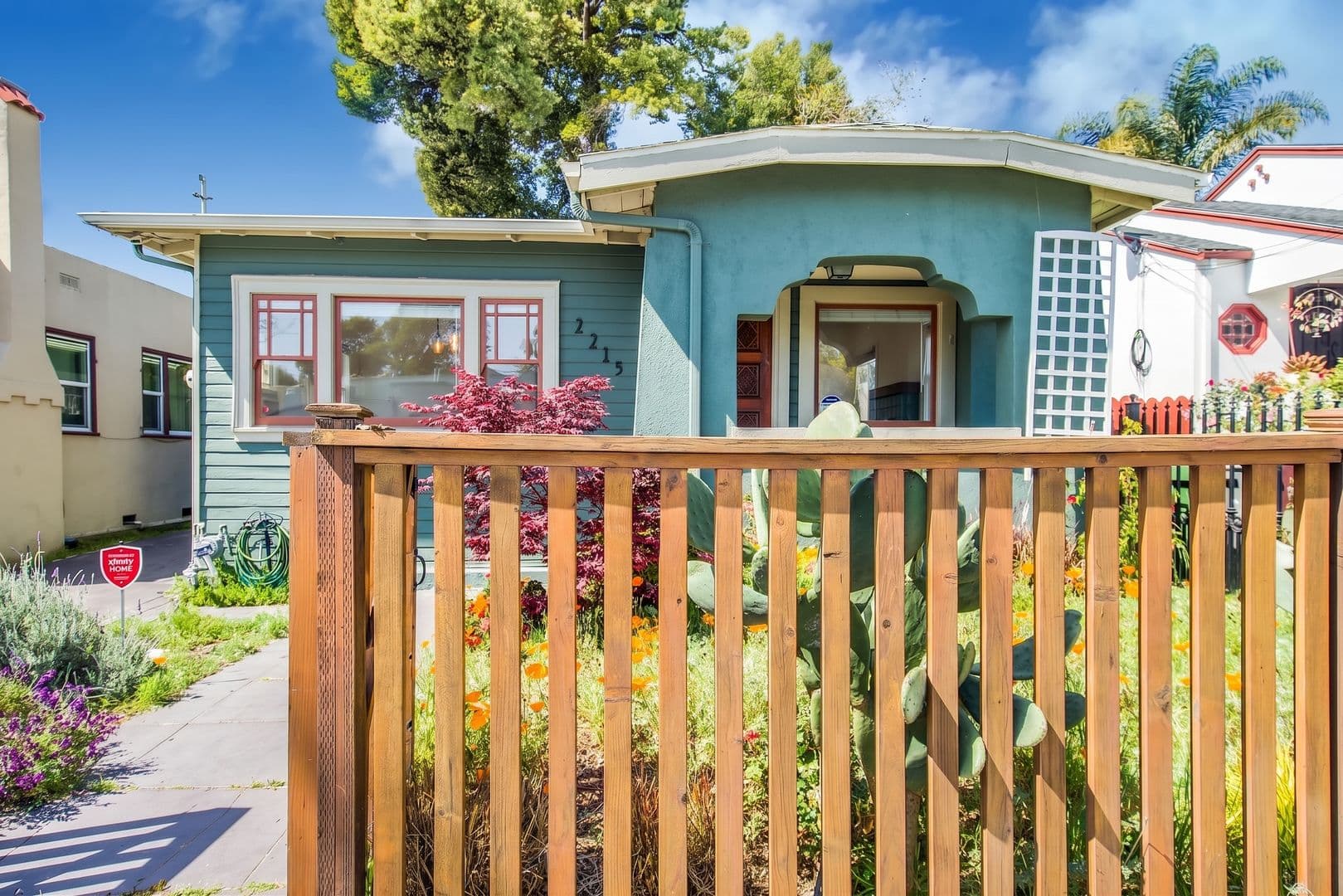 Oakland House: 2215 57th Ave