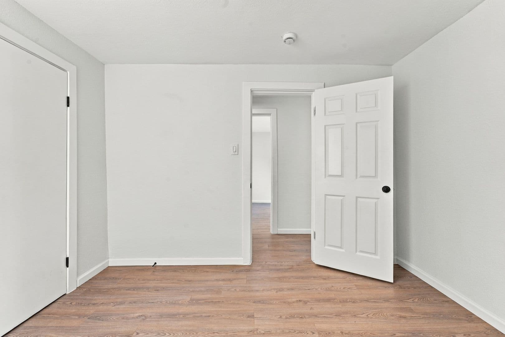 Oakland Apartment: 1444 16th St