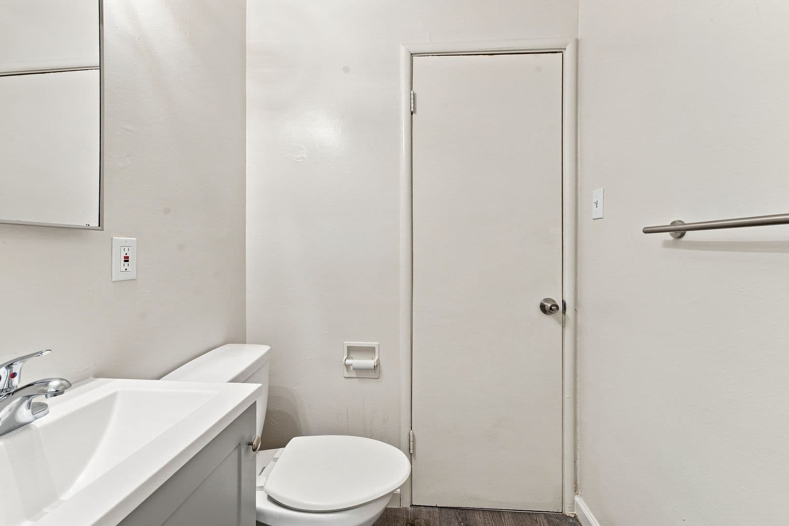 Oakland Apartment: 3519 68th Ave