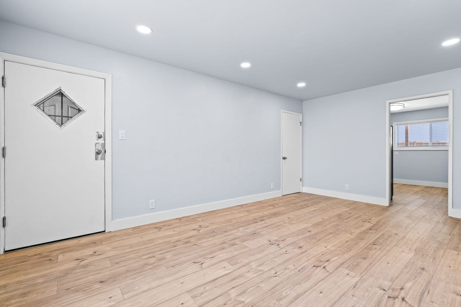 Oakland Apartment: 10324 Walnut Street - B