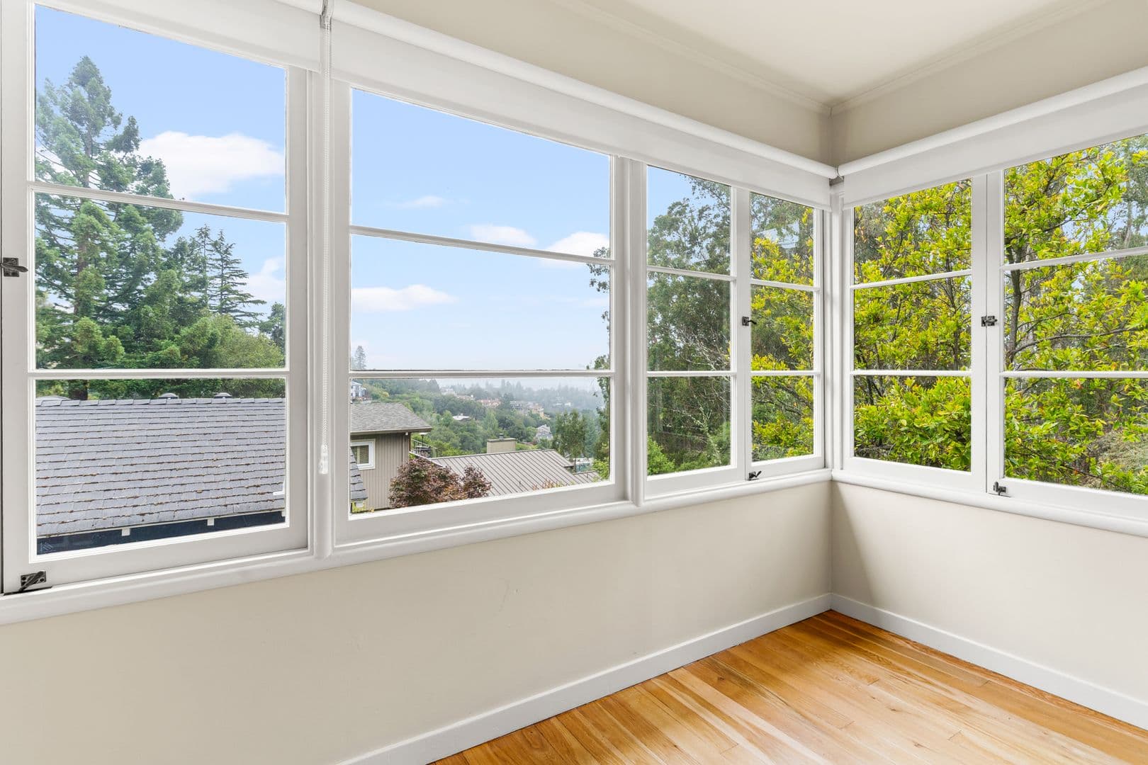 Oakland House: 6857 Armour Dr
