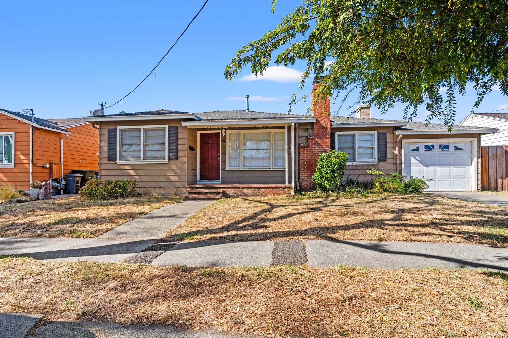 San Leandro House: 1959 Cleveland St