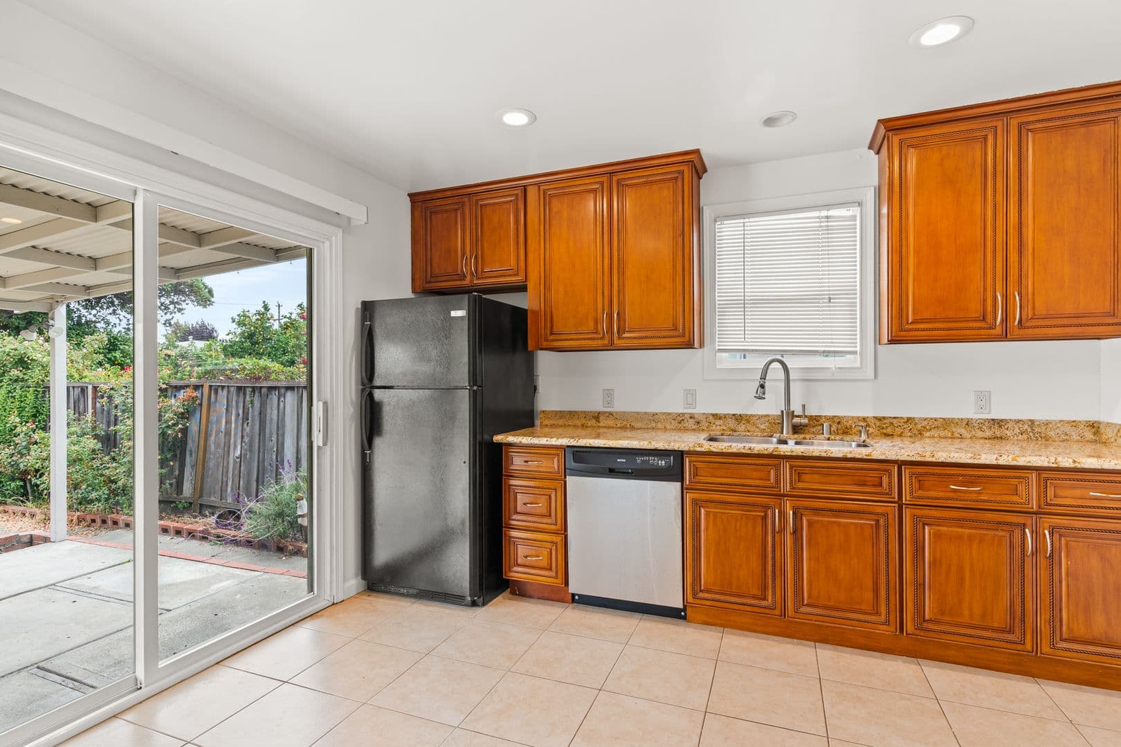 Hayward House: 26539 Flamingo Ave