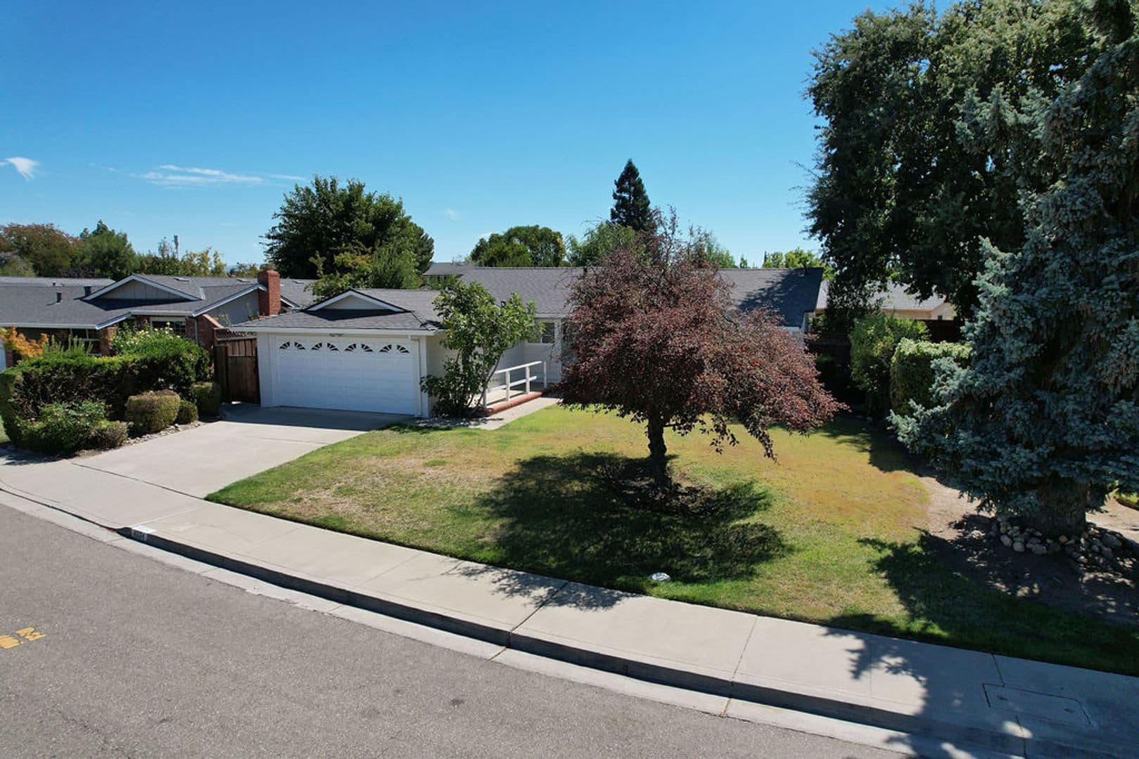 Pleasanton House: 4034 Francisco St