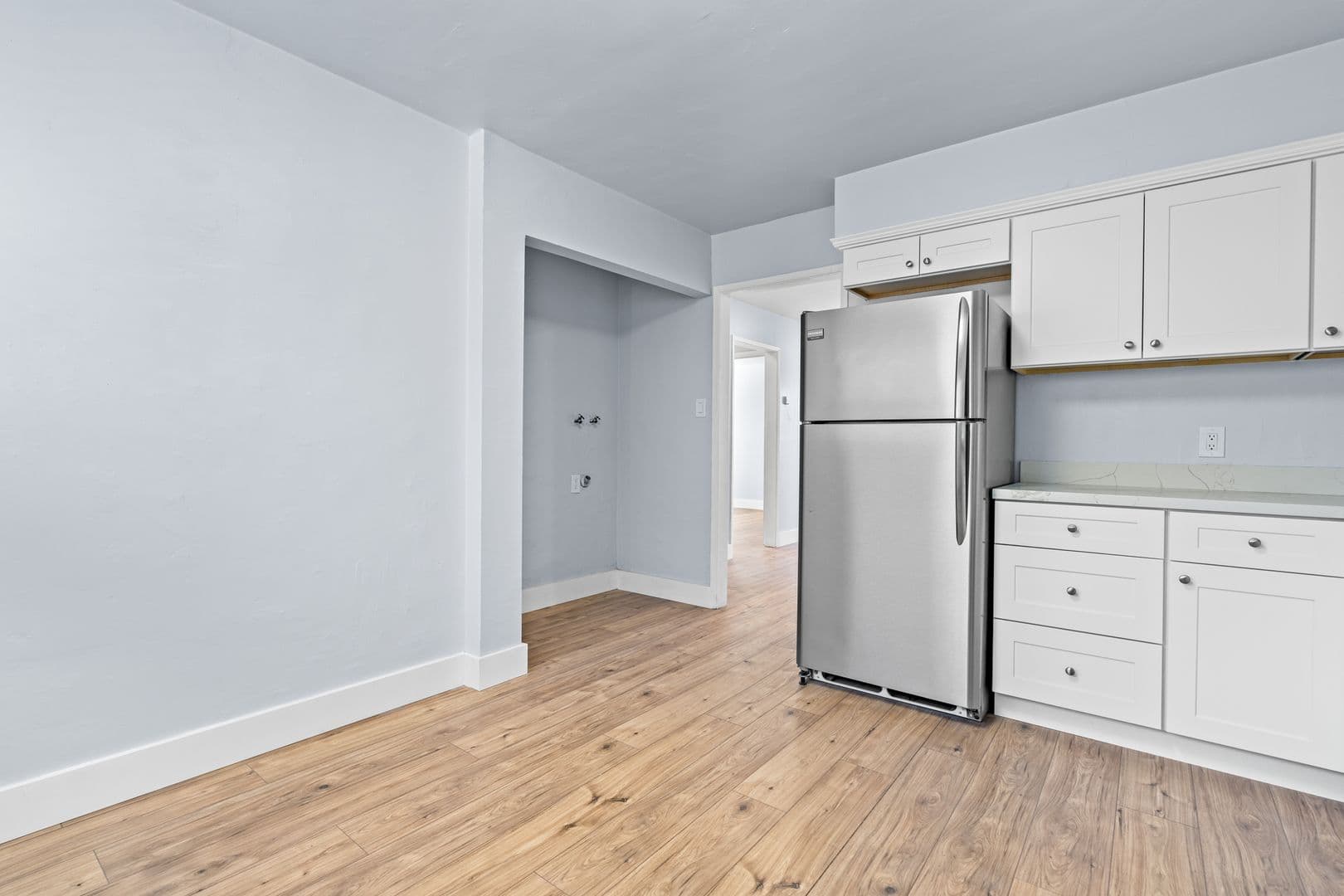 Oakland Apartment: 10324 Walnut Street - B