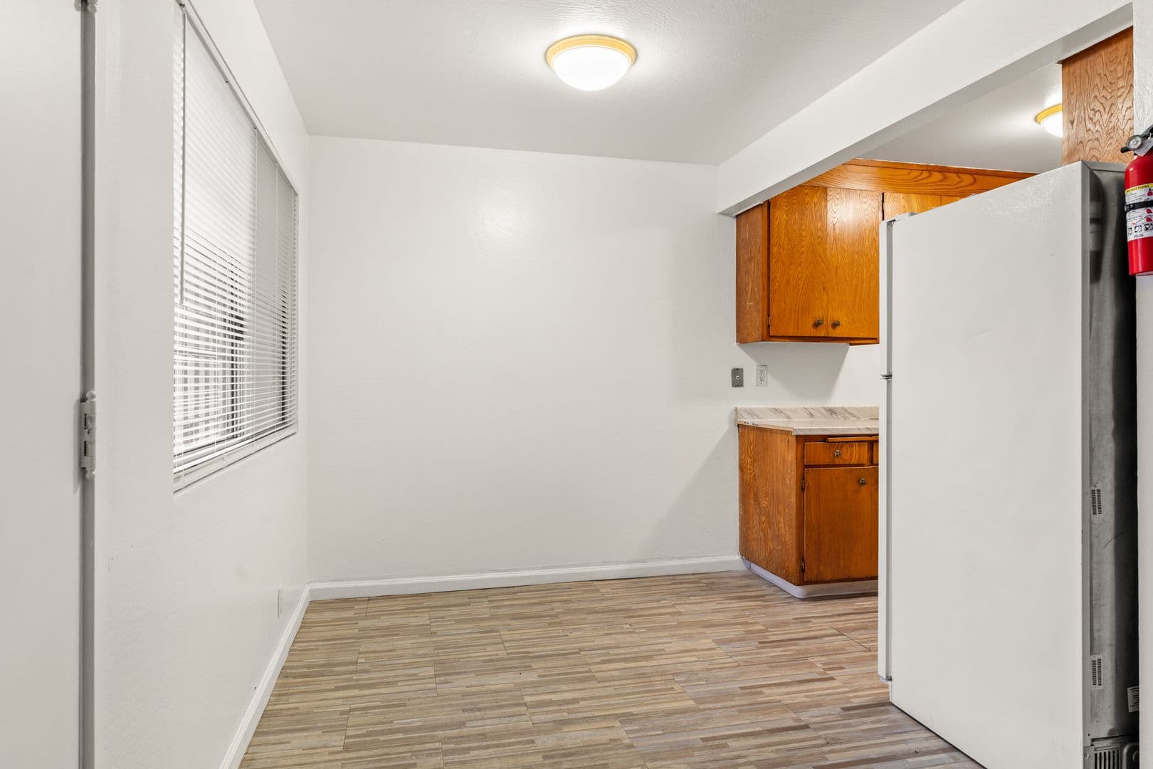 Oakland Apartment: 2674 Parker Ave - 01