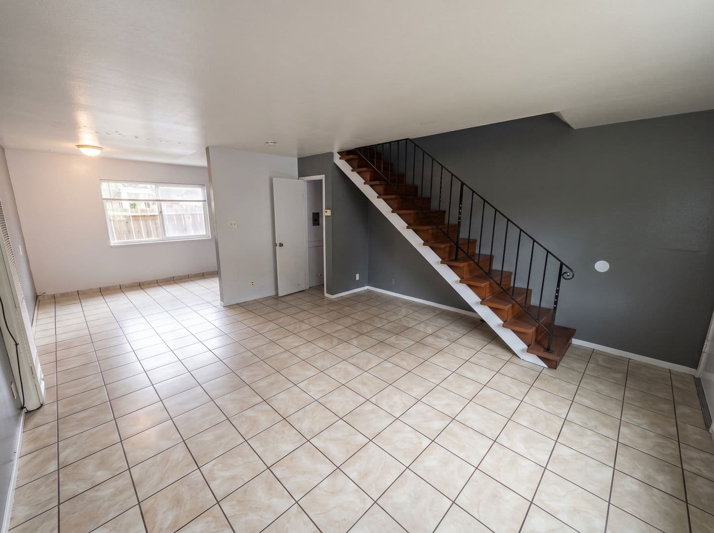 Hayward Townhome: 26232 Gamboa St - 04