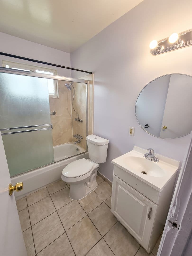 Hayward Townhome: 26232 Gamboa St - 04