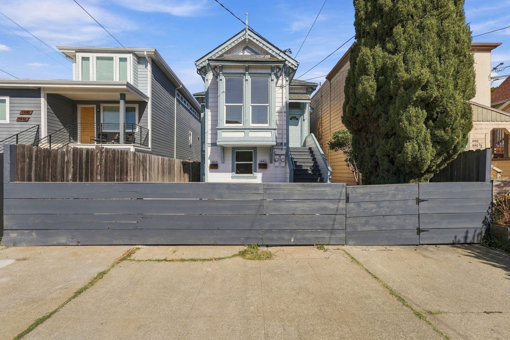 Oakland Apartment: 1444 16th St