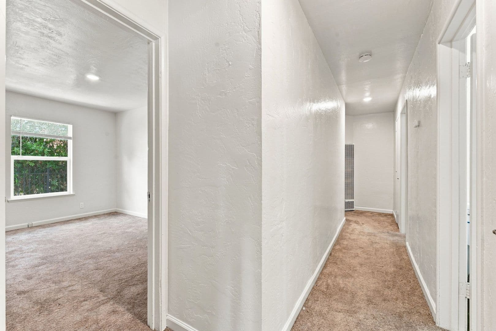 Oakland Apartment: 3519 68th Ave