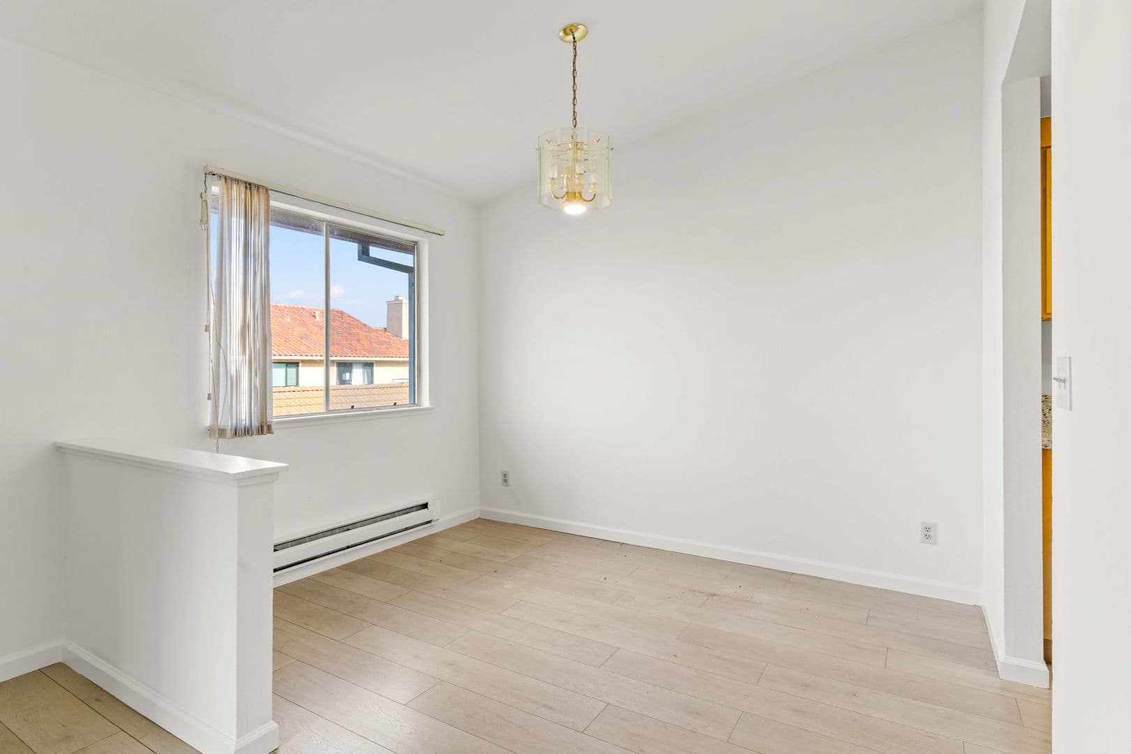 Newark House: 35088 Lido Blvd
