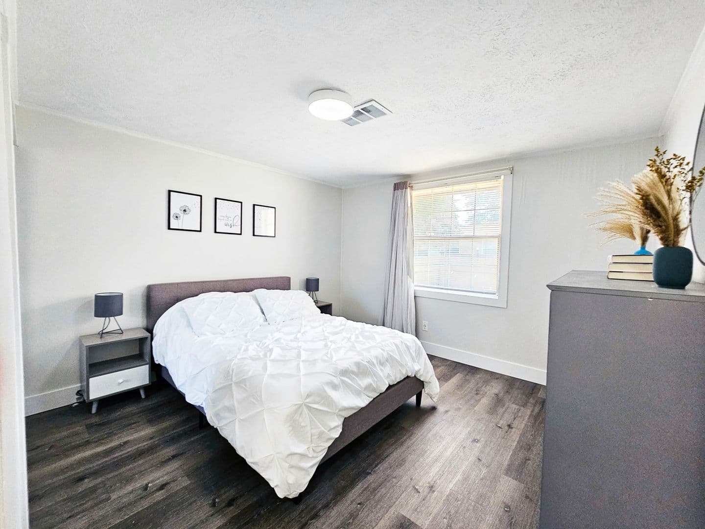Columbus Apartment: 2048 Pine Needle Ct