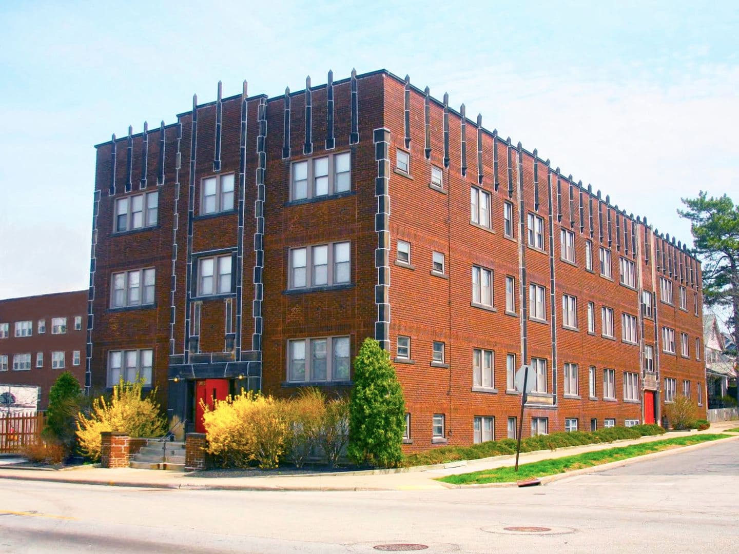 Cleveland Heights Apartment: 2027 Lee Road