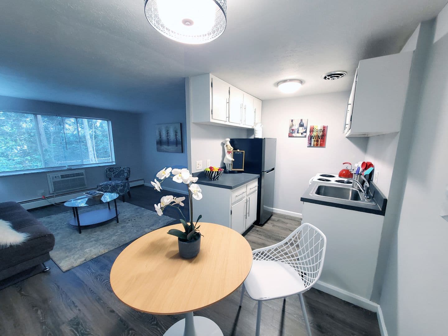Maple Heights Apartment: 14901 Turney Rd