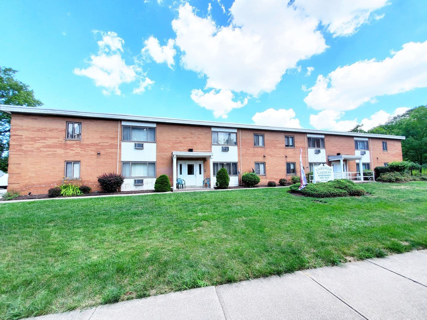 Garfield Heights Apartment: 4605-4639 E. 131st Street