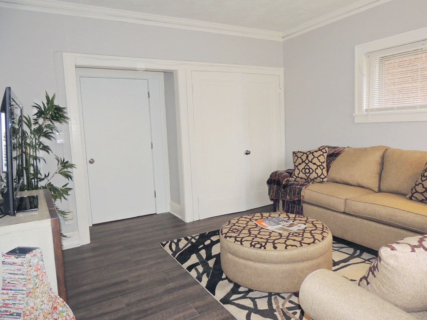 Cleveland Apartment: 3537 Bosworth Road