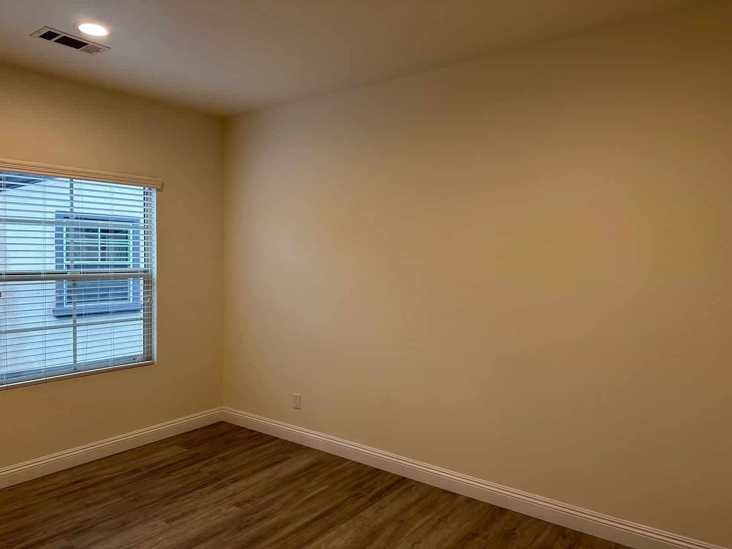 Arcadia Condo: 23 Christina St