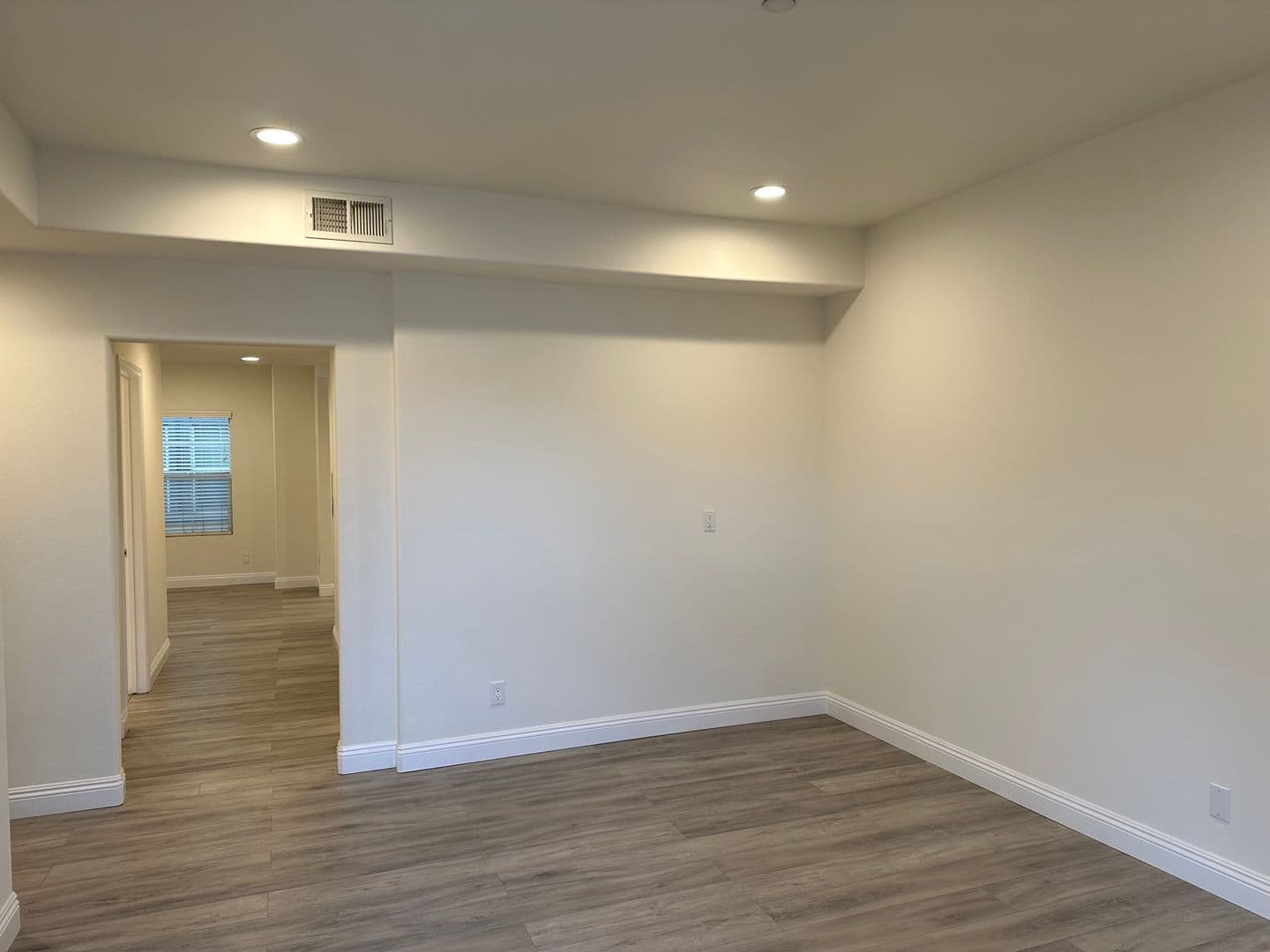 Arcadia Condo: 23 Christina St