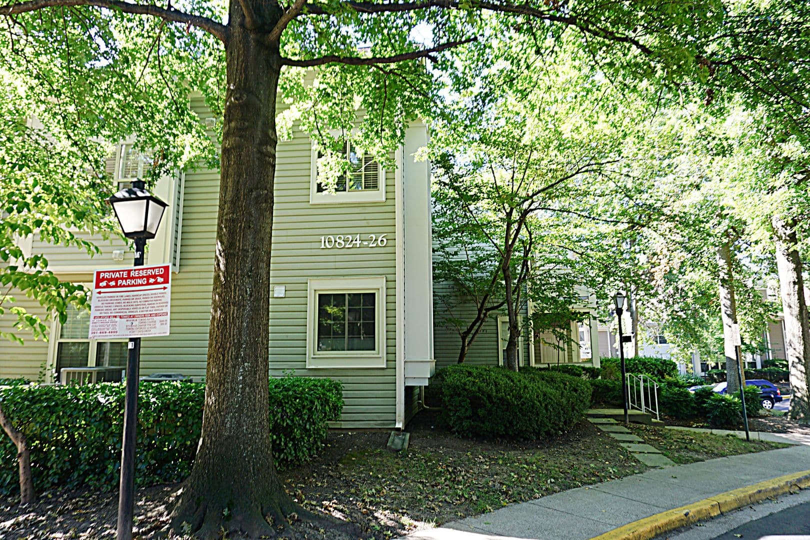 Rockville House: 10824 Antigua Ter.,
