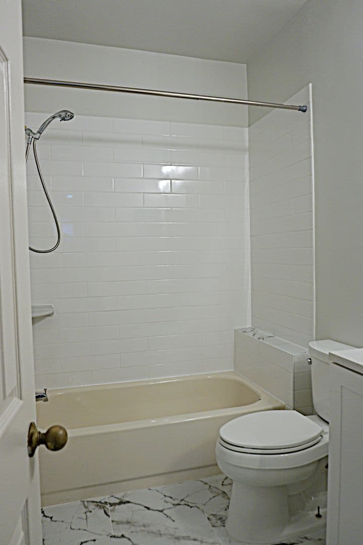 Rockville House: 10824 Antigua Ter.,