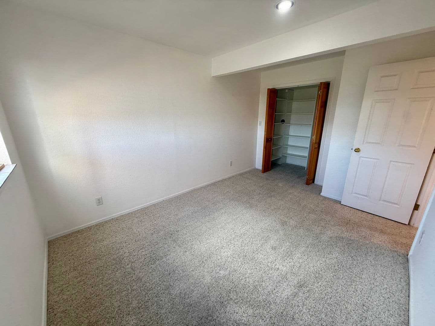 Golden House: 537 Canyon View Dr
