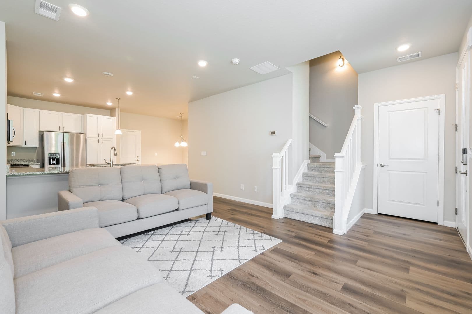 Aurora House: 14933 E Belleview Dr