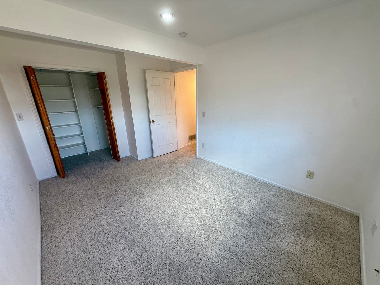 Golden House: 537 Canyon View Dr