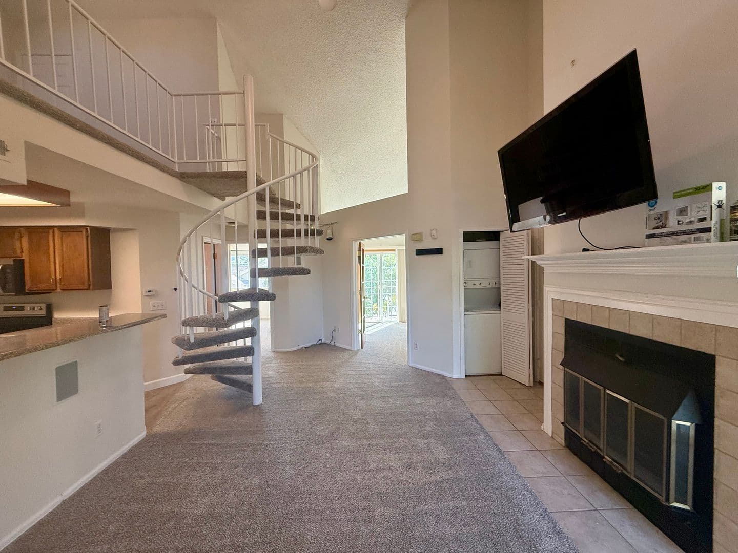 Aurora House: 13751 E Lehigh Avenue