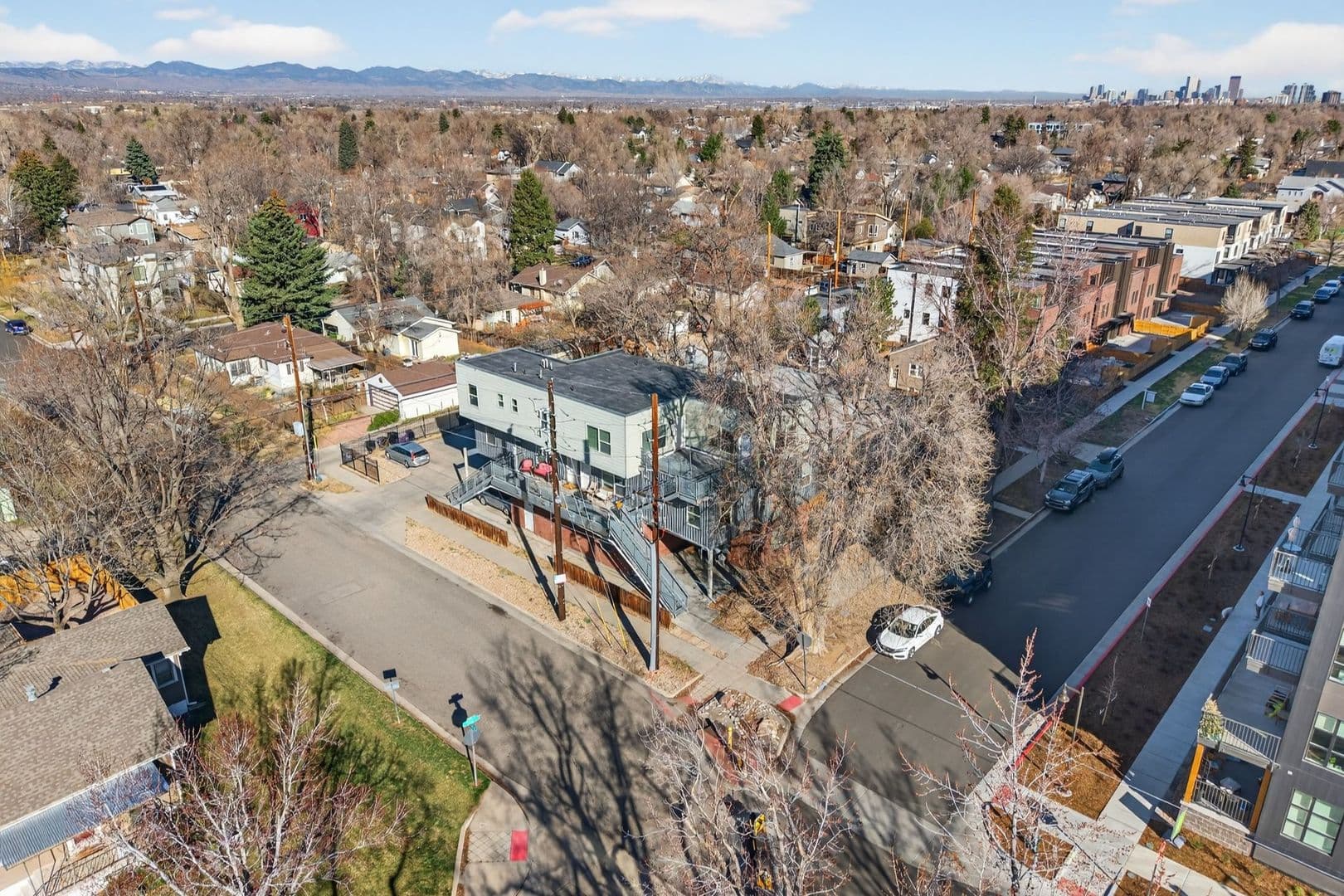 Denver House: 2389 South High St