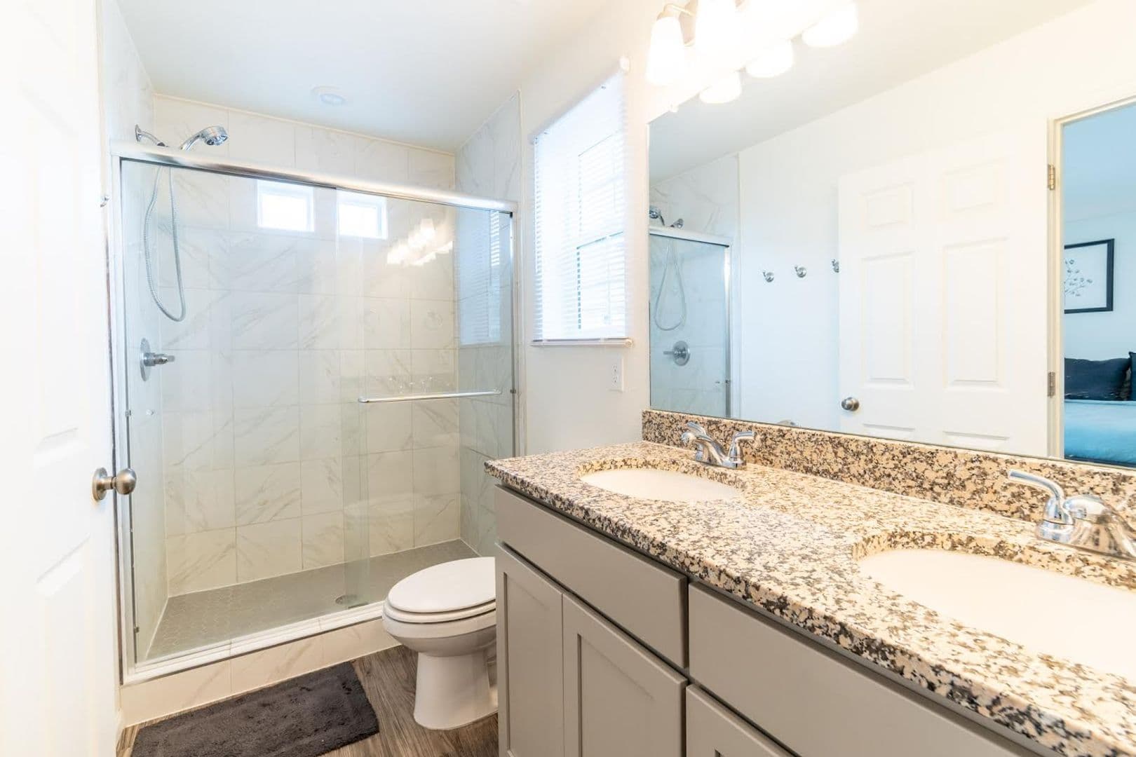 Aurora House: 262 S Old Hammer Ct
