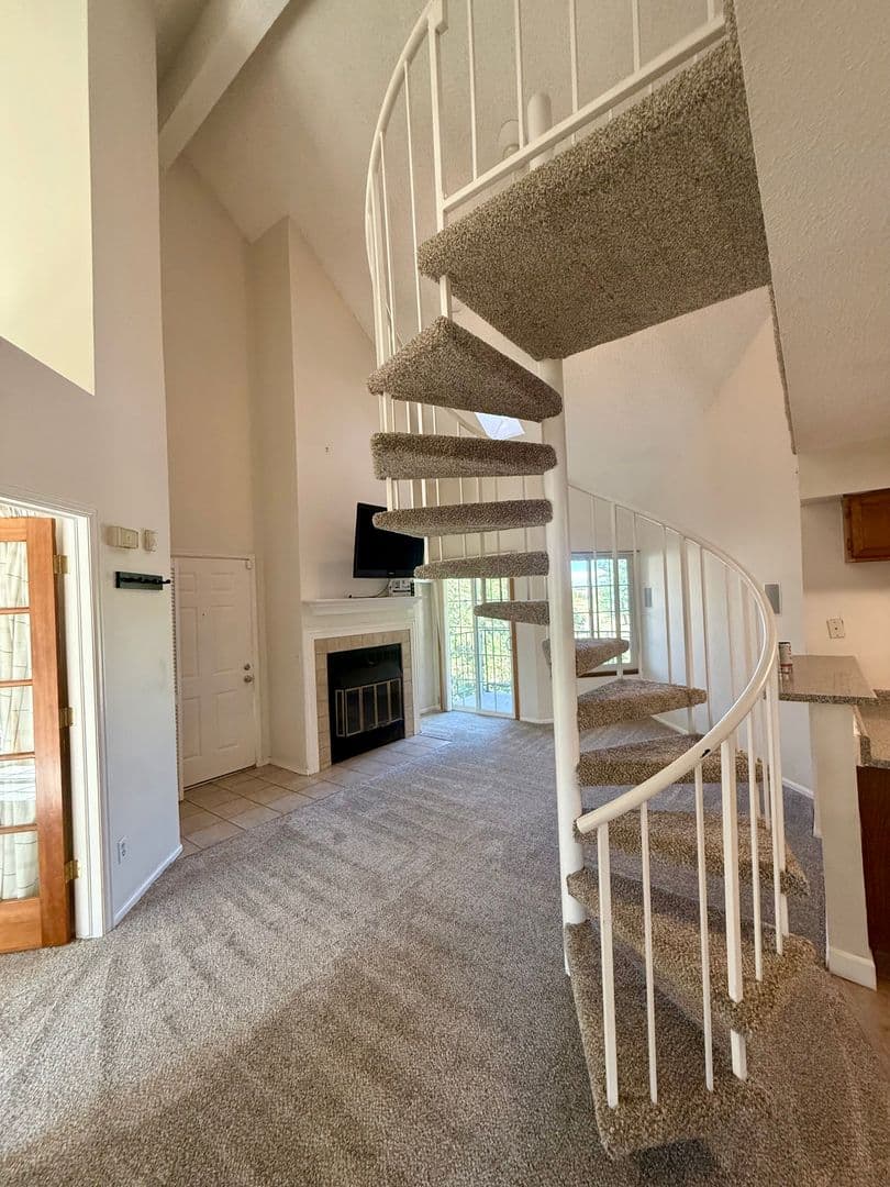 Aurora House: 13751 E Lehigh Avenue