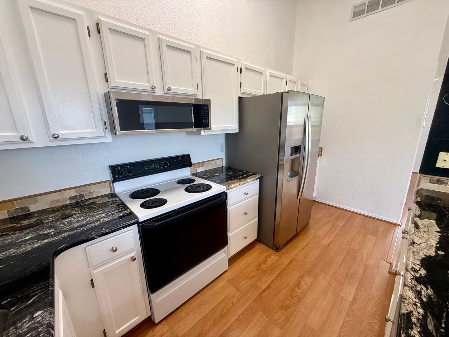 Golden House: 537 Canyon View Dr