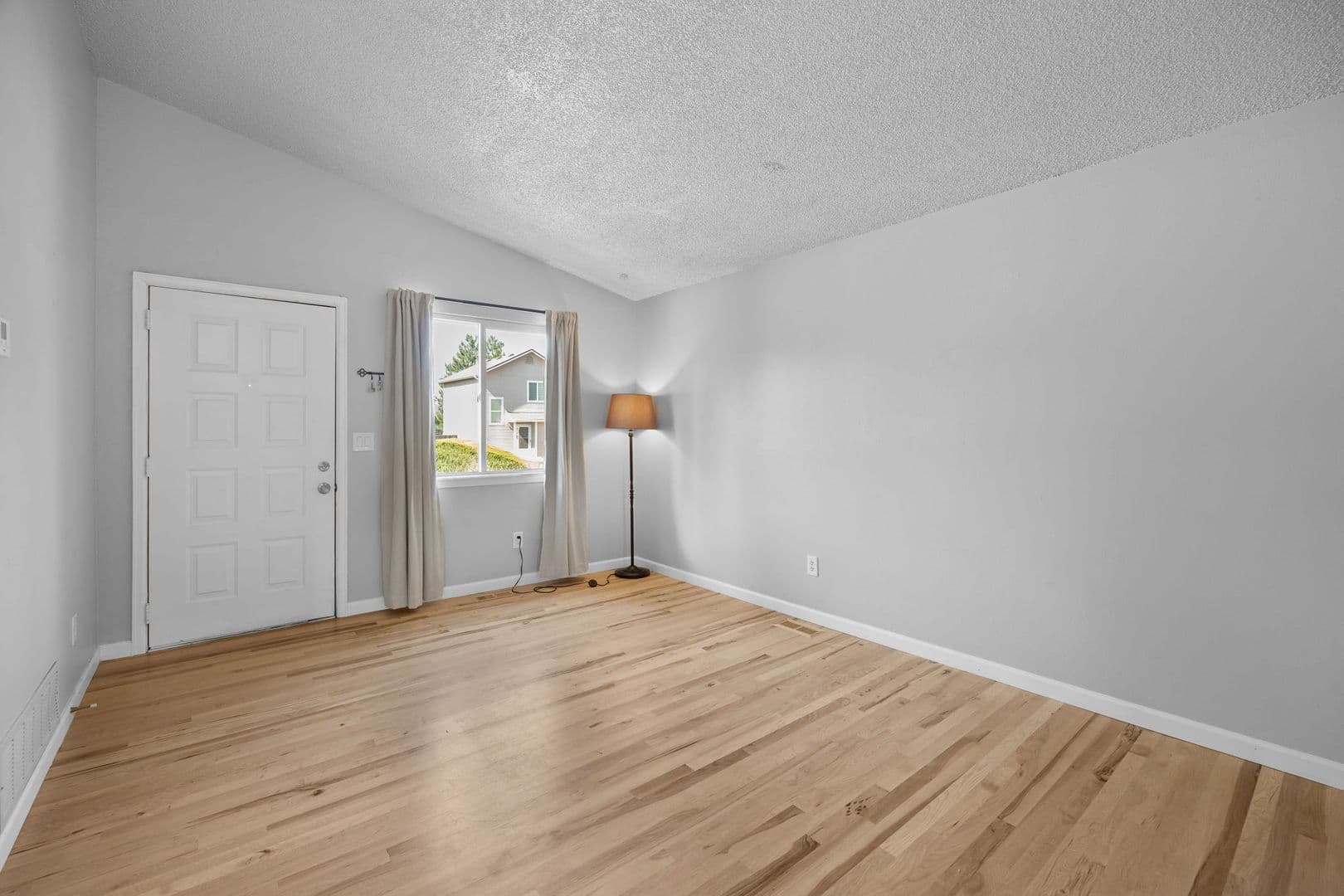 Aurora House: 4485 S Pagosa Circle
