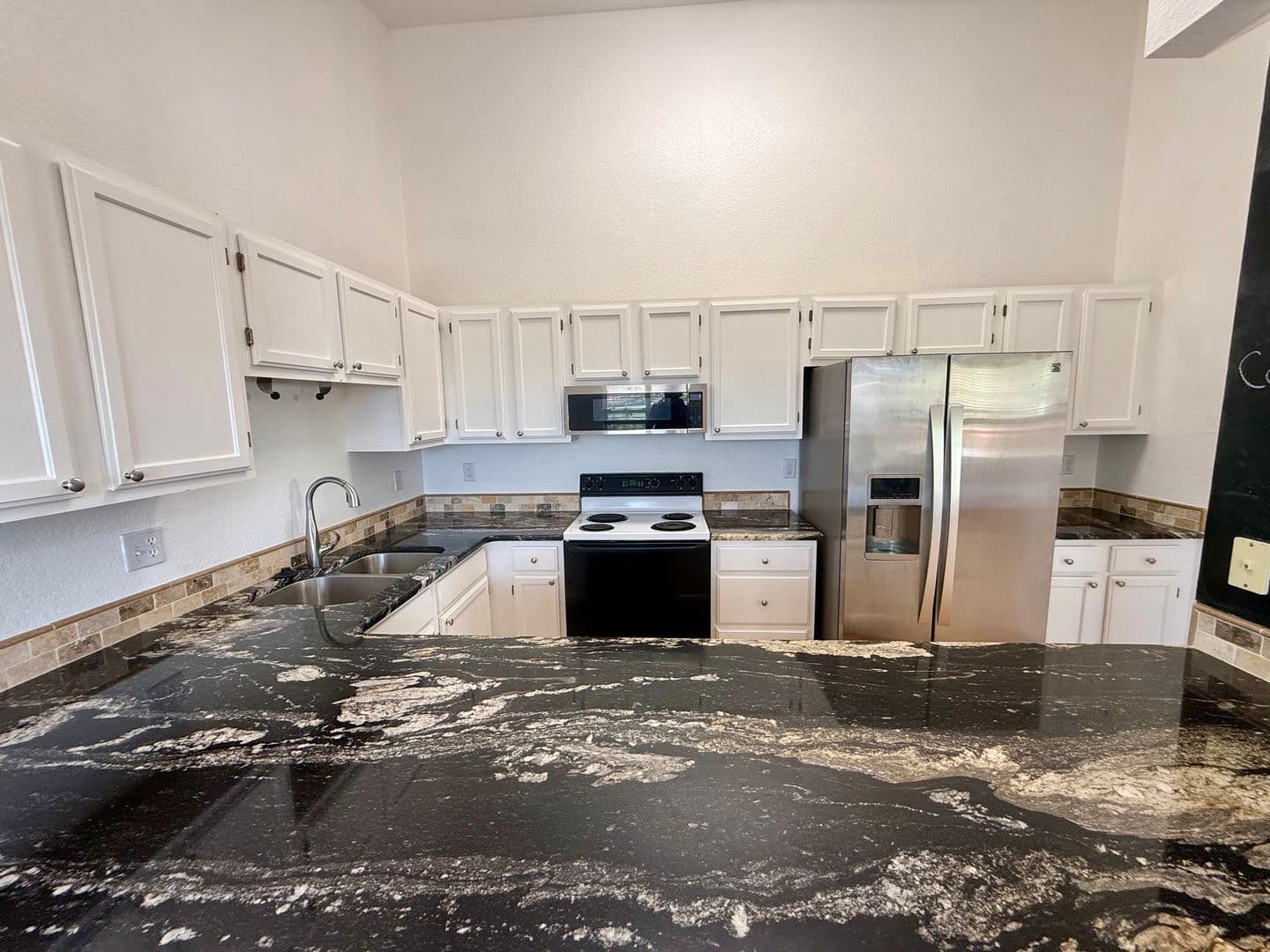 Golden House: 537 Canyon View Dr