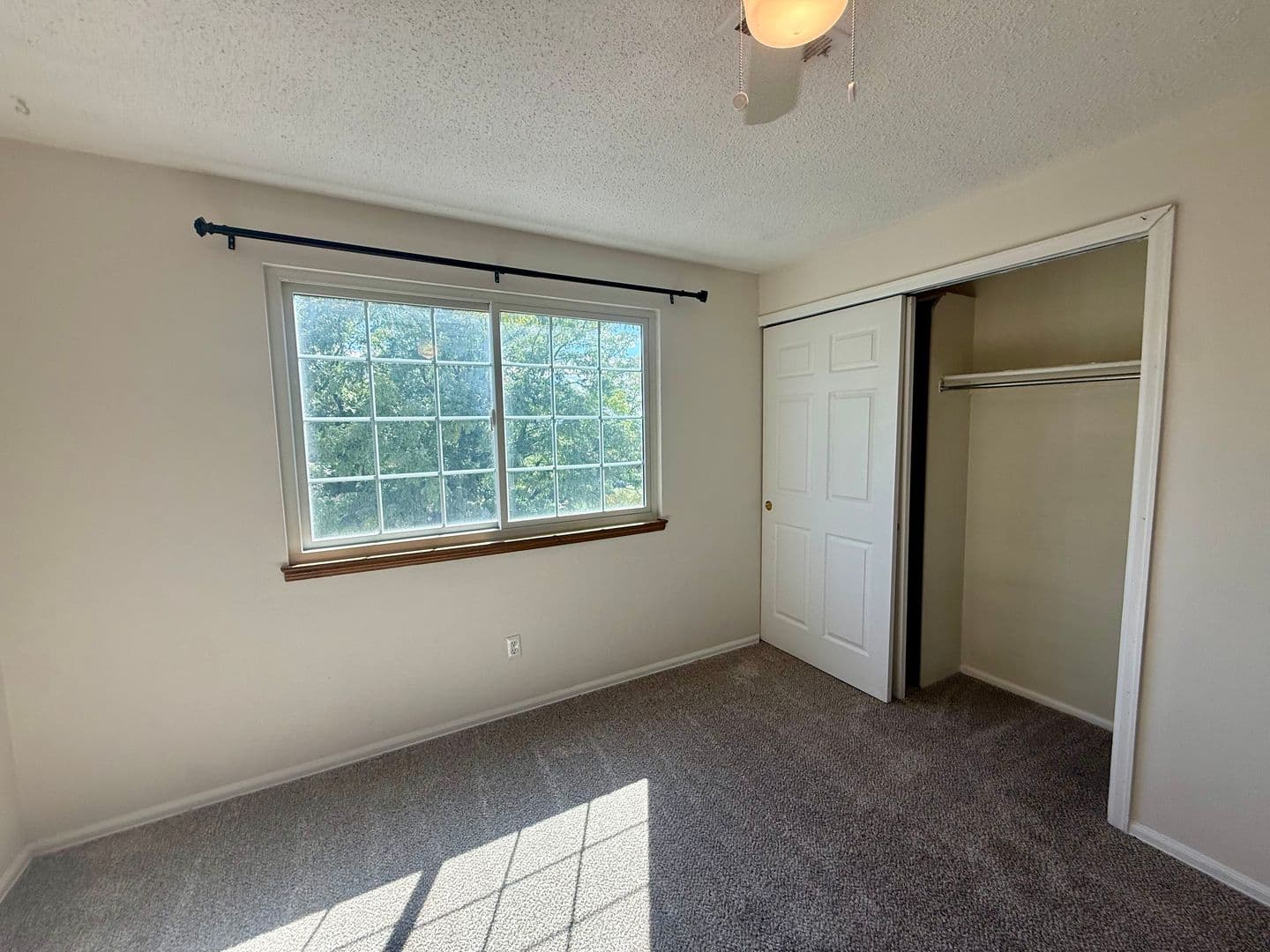 Aurora House: 13751 E Lehigh Avenue