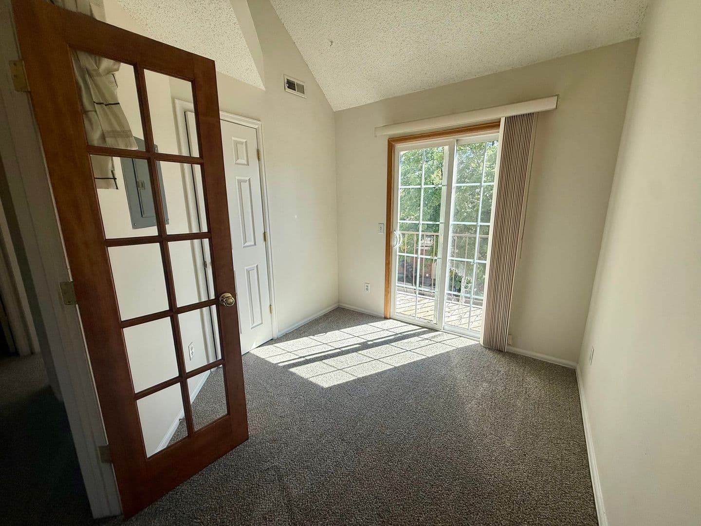 Aurora House: 13751 E Lehigh Avenue