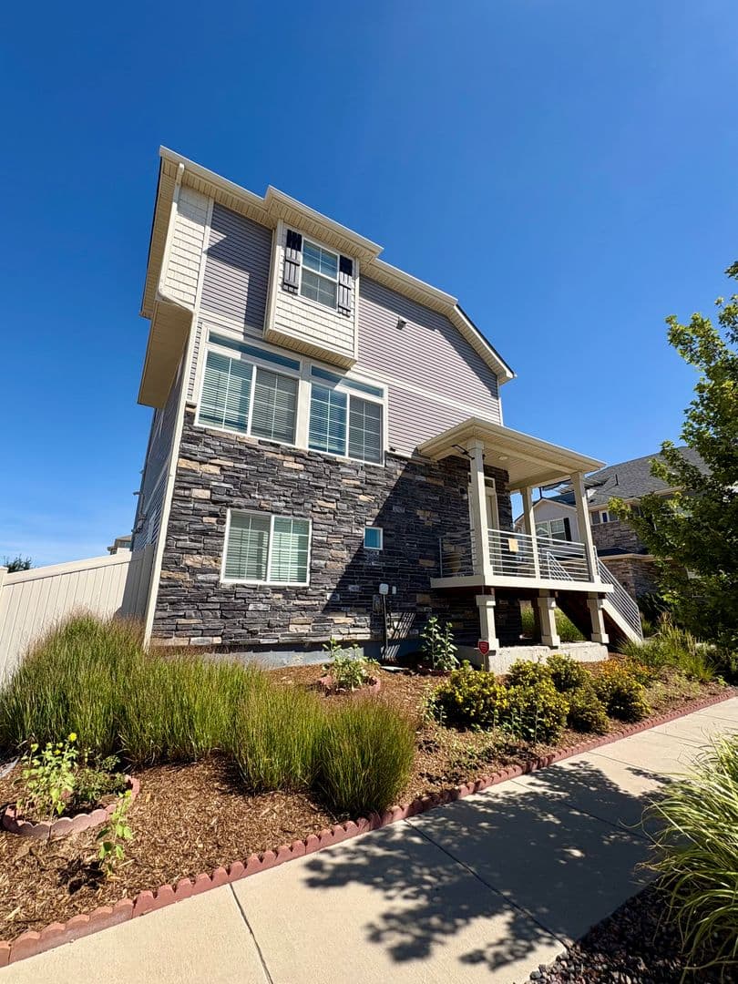 Aurora House: 21805 East 44th Place