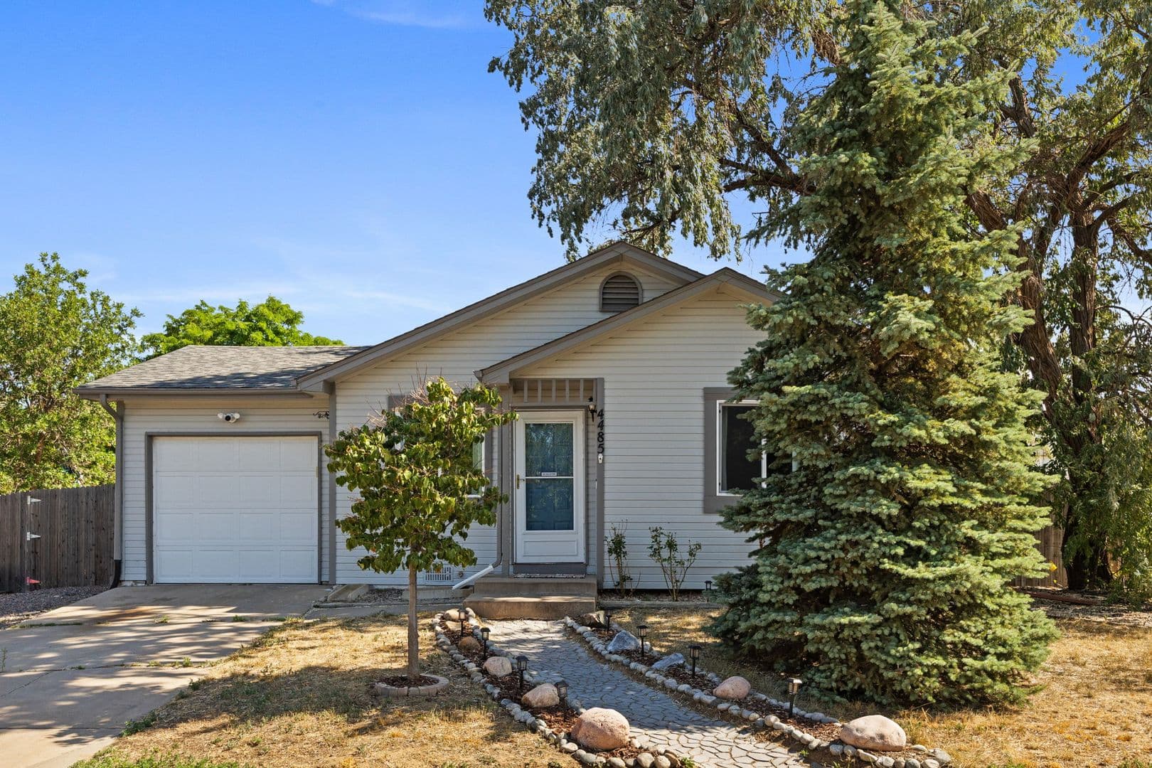 Aurora House: 4485 S Pagosa Circle