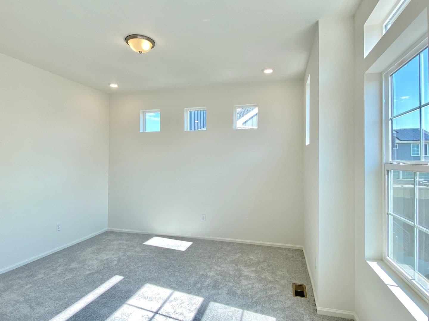 Aurora House: 21805 East 44th Place