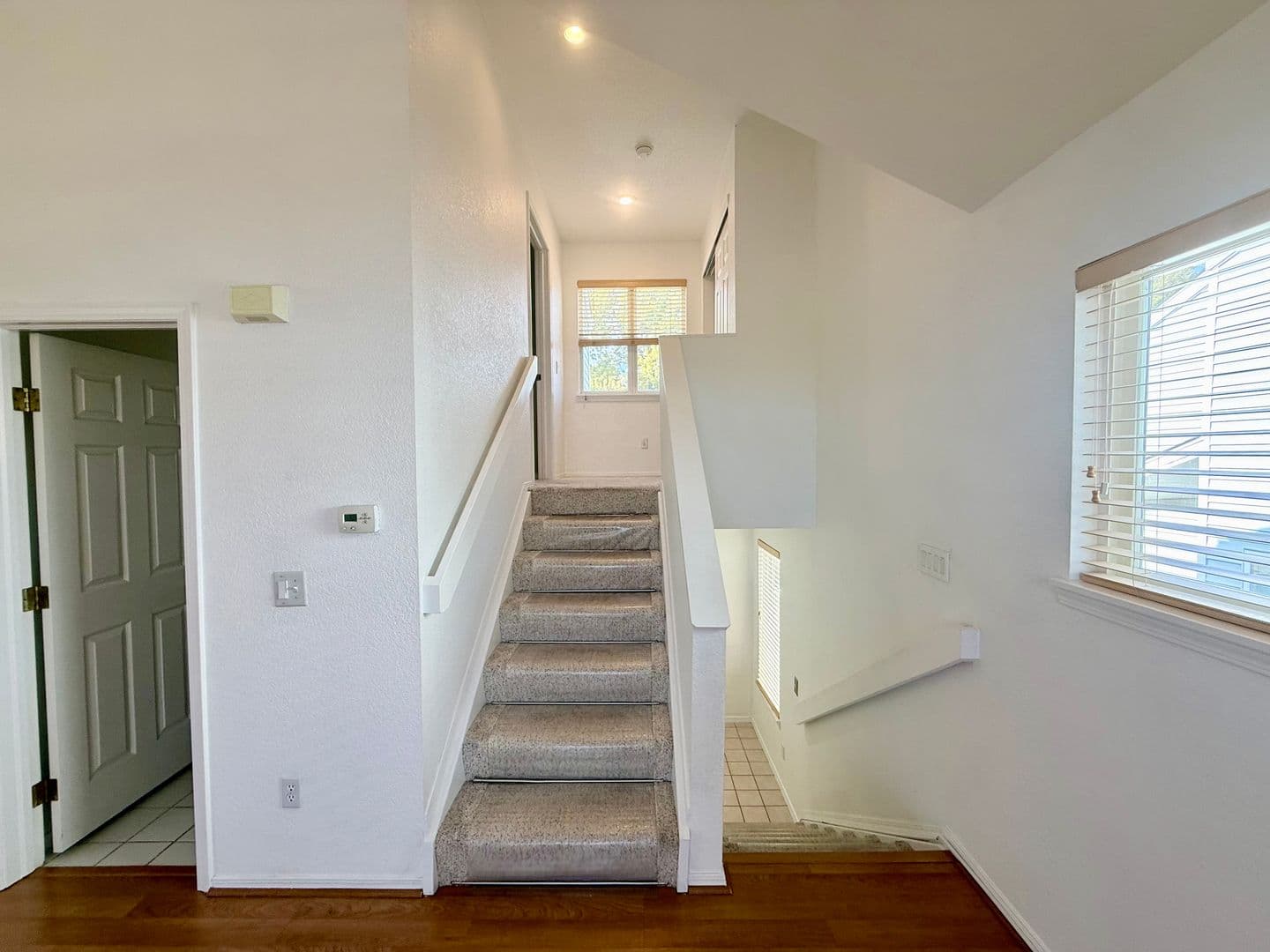 Golden House: 537 Canyon View Dr