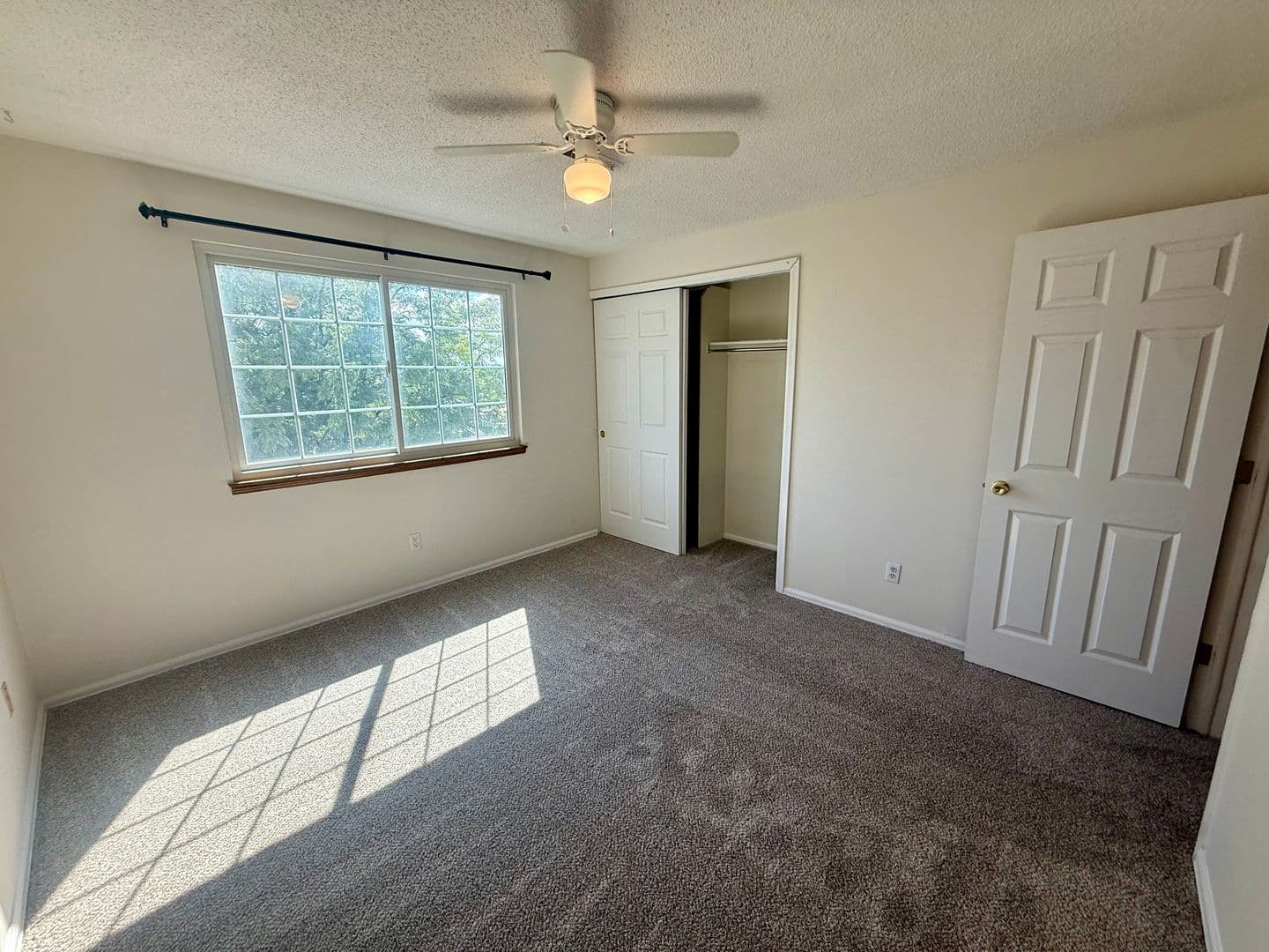 Aurora House: 13751 E Lehigh Avenue