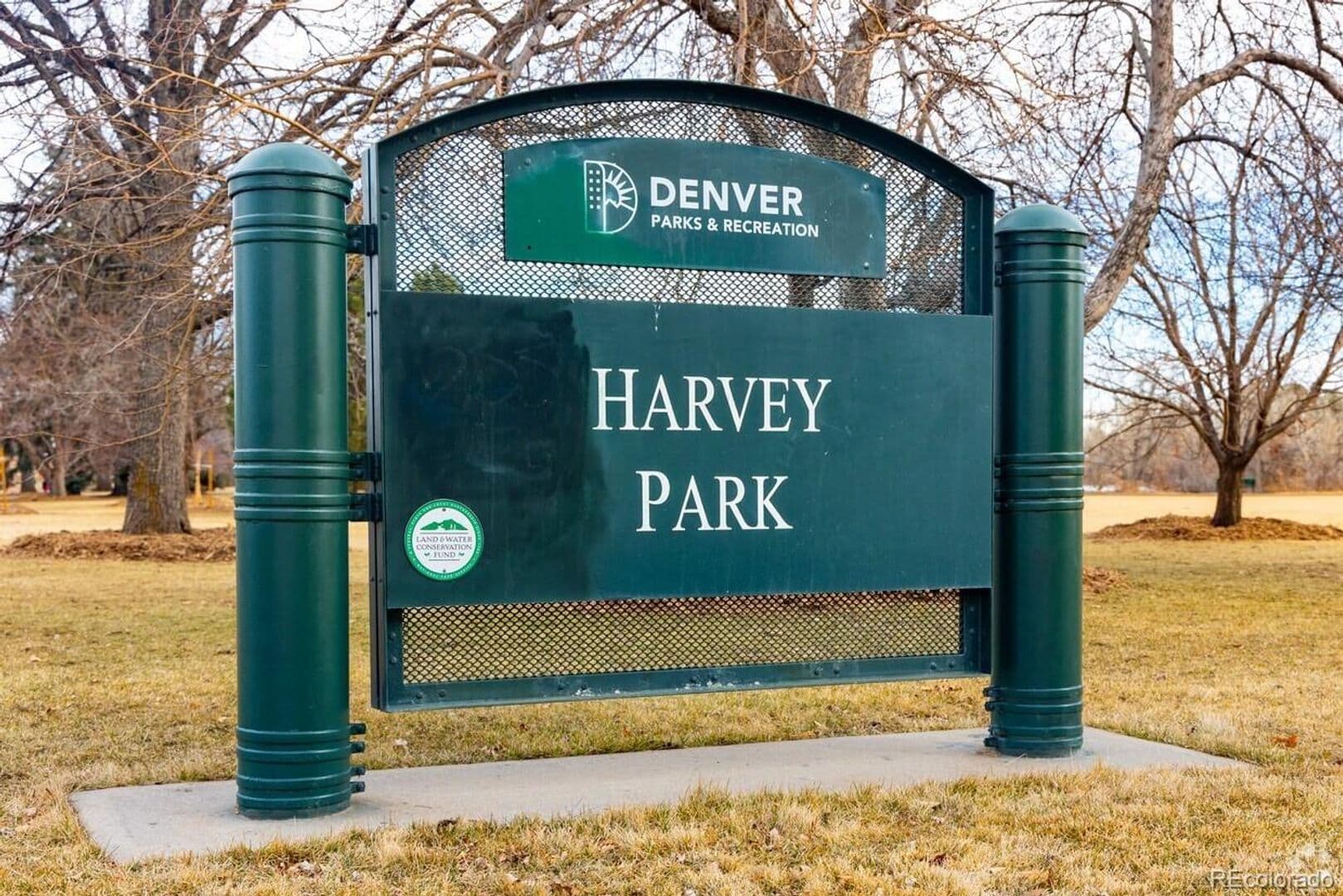 Denver House: 2438 S Perry St