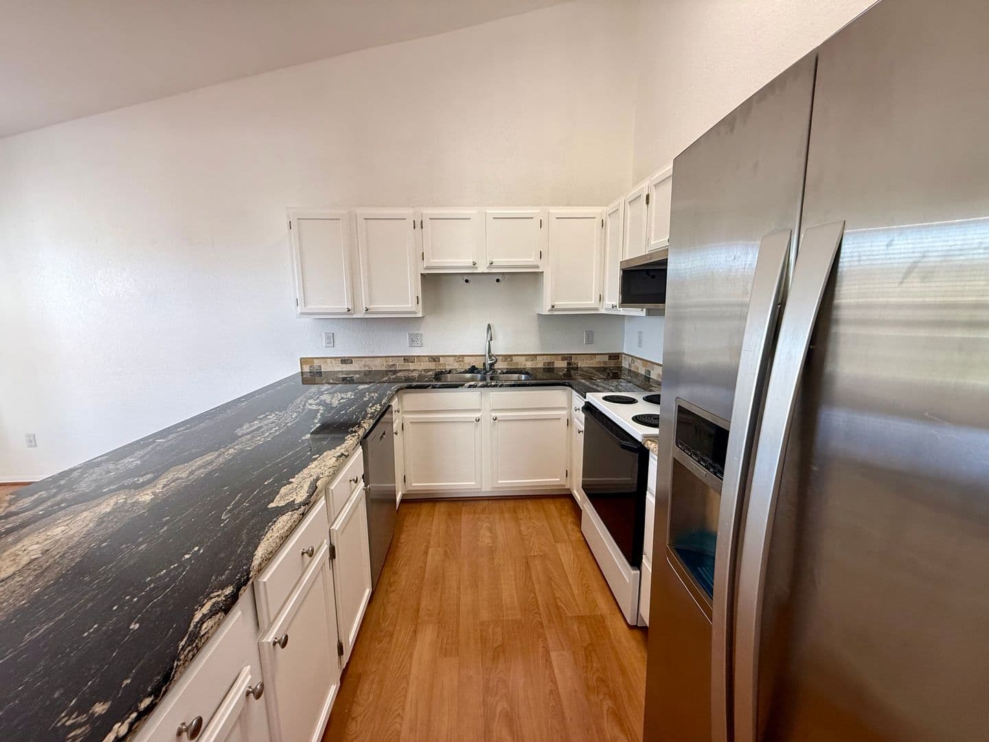 Golden House: 537 Canyon View Dr