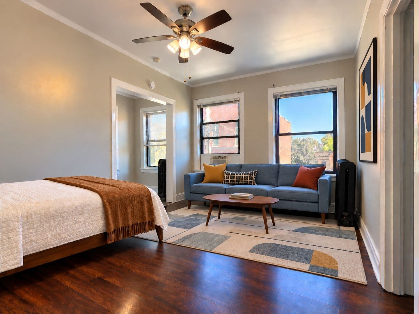Chicago Apartment: 916 W. Diversey Pkwy